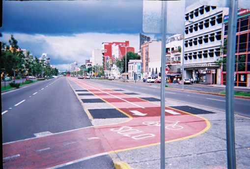 Cykelbana på Ave. Chapultepec, Mexico City.