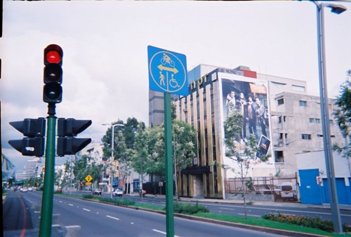 Cykelbana på Ave. Chapultepec, Mexico City.